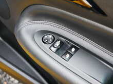 DS AUTOMOBILES DS 3 1.2 PureTech Prestige 3dr, Manual