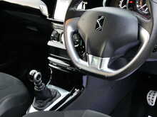 DS AUTOMOBILES DS 3 1.2 PureTech Prestige 3dr, Manual