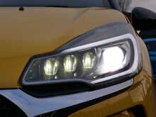 DS AUTOMOBILES DS 3 1.2 PureTech Prestige 3dr, Manual