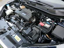 Honda CR-V 1.5 VTEC Turbo SE, CVT 4WD, Automatic