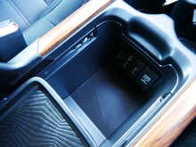 Honda CR-V 1.5 VTEC Turbo SE, CVT 4WD, Automatic