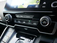 Honda CR-V 1.5 VTEC Turbo SE, CVT 4WD, Automatic
