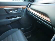 Honda CR-V 1.5 VTEC Turbo SE, CVT 4WD, Automatic