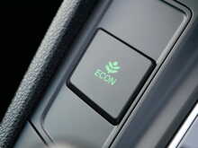 Honda CR-V 1.5 VTEC Turbo SE, CVT 4WD, Automatic