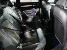 Audi Q3 2.0 TDI S line Plus Quattro, S-Tronic