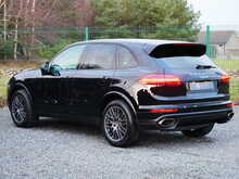 Porsche Cayenne 3.0TD V6 Platinum Edition TiptronicS 4WD [Euro 6]