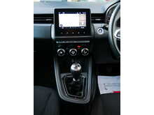Renault Clio 1.0 TCe Iconic Hatchback, Manual
