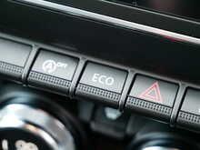 Renault Clio 1.0 TCe Iconic Hatchback, Manual