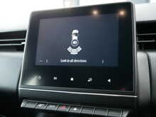 Renault Clio 1.0 TCe Iconic Hatchback, Manual