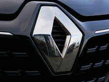 Renault Clio 1.0 TCe Iconic Hatchback, Manual