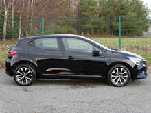 Renault Clio 1.0 TCe Iconic Hatchback, Manual