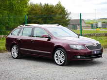 Skoda Superb 2.0 TDI Elegance Estate, DSG
