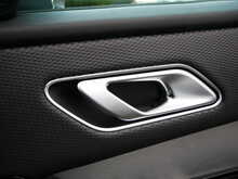 Land Rover Range Rover Velar 2.0 P400e R-Dynamic S