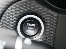 Land Rover Range Rover Velar 2.0 P400e R-Dynamic S