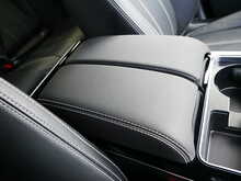 Land Rover Range Rover Velar 2.0 P400e R-Dynamic S