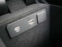 Land Rover Range Rover Velar 2.0 P400e R-Dynamic S