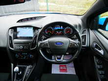 Ford Focus 2.3T EcoBoost RS