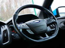 Ford Focus 2.3T EcoBoost RS