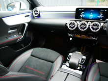 Mercedes-Benz A Class 1.5 A180d AMG Line Premium 2