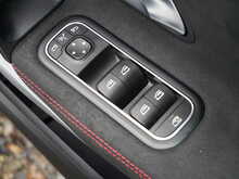 Mercedes-Benz A Class 1.5 A180d AMG Line Premium 2