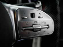 Mercedes-Benz A Class 1.5 A180d AMG Line Premium 2