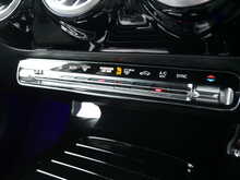 Mercedes-Benz A Class 1.5 A180d AMG Line Premium 2