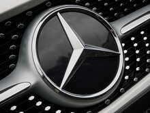 Mercedes-Benz A Class 1.5 A180d AMG Line Premium 2