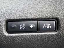 Nissan Qashqai 1.5 dCi N-Vision, Manual [Euro 6]