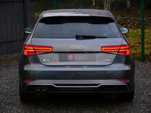 Audi A3 1.4 TFSI CoD S line Hatchback, Manual