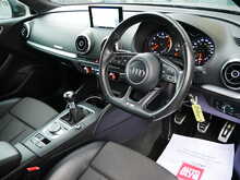 Audi A3 1.4 TFSI CoD S line Hatchback, Manual