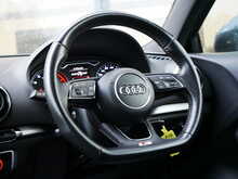 Audi A3 1.4 TFSI CoD S line Hatchback, Manual
