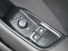 Audi A3 1.4 TFSI CoD S line Hatchback, Manual