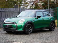 MINI Hatch 1.5 Cooper Classic Hatchback 5dr, Manual