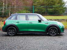 MINI Hatch 1.5 Cooper Classic Hatchback 5dr, Manual