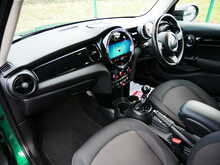 MINI Hatch 1.5 Cooper Classic Hatchback 5dr, Manual