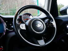 MINI Hatch 1.5 Cooper Classic Hatchback 5dr, Manual