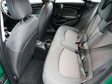 MINI Hatch 1.5 Cooper Classic Hatchback 5dr, Manual