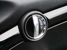 MINI Hatch 1.5 Cooper Classic Hatchback 5dr, Manual