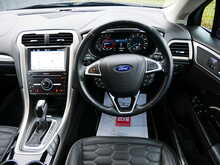 Ford Mondeo 2.0 TDCi Vignale, Powershift