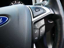 Ford Mondeo 2.0 TDCi Vignale, Powershift