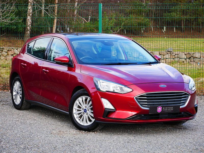 Ford 1.0T EcoBoost Titanium, Manual 1.0 5dr Hatchback Manual Petrol