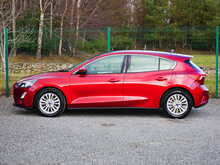 Ford Focus 1.0T EcoBoost Titanium, Manual