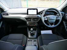 Ford Focus 1.0T EcoBoost Titanium, Manual