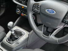 Ford Focus 1.0T EcoBoost Titanium, Manual