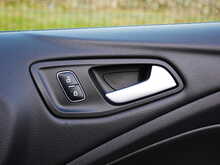 Ford Kuga 1.5T EcoBoost ST-Line SUV, Manual