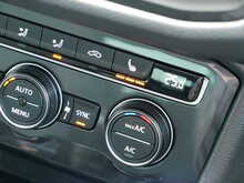 Volkswagen Tiguan 2.0 TDI BlueMotion Tech SEL 4Motion, Manual