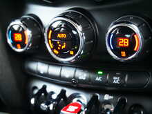 MINI Hatch 1.5 Cooper D, Auto [Euro 6]