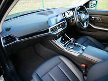 BMW 3 Series 2.0 320d SESaloon, Automatic [Euro 6]