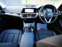 BMW 3 Series 2.0 320d SESaloon, Automatic [Euro 6]
