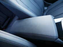 BMW 3 Series 2.0 320d SESaloon, Automatic [Euro 6]